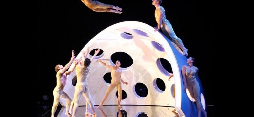 Diavolo’s Architecture in Motion: Dance With Some Extras! 