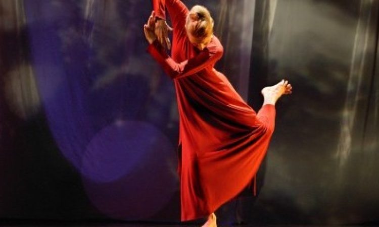 Photo: Jeanne Ruddy Dance