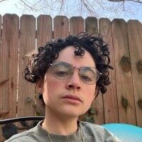 Lu_Headshot_202238